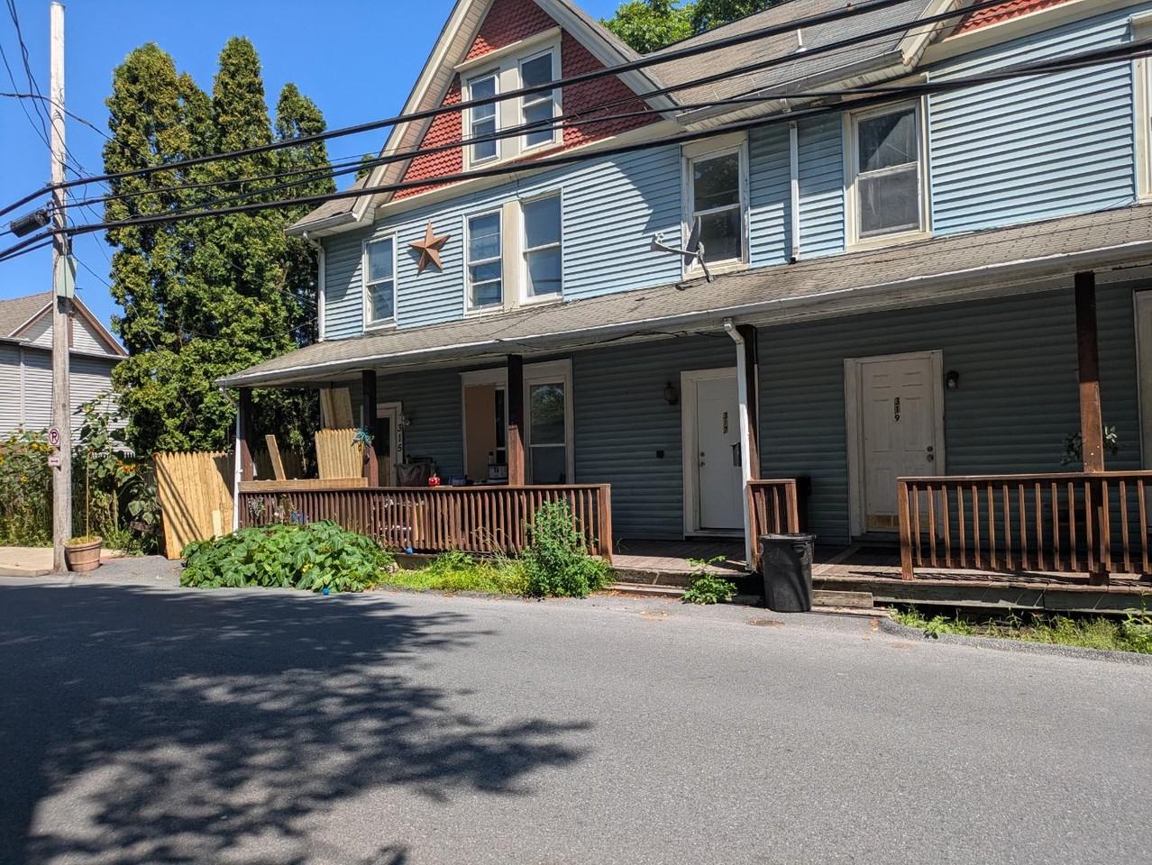 325 E Church St - Photo 2 of 10