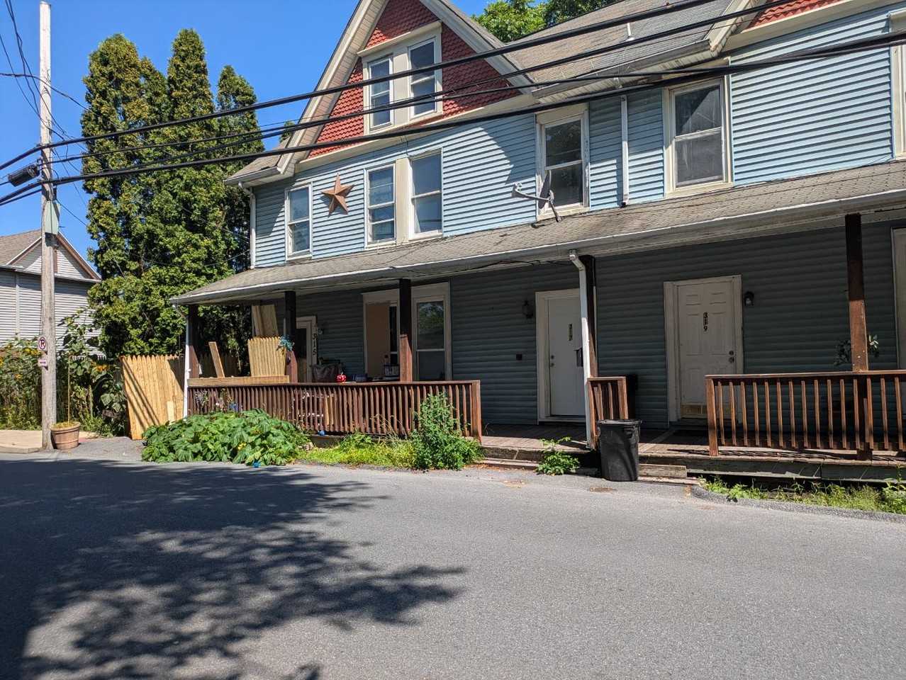325 E Church St - Photo 3 of 10