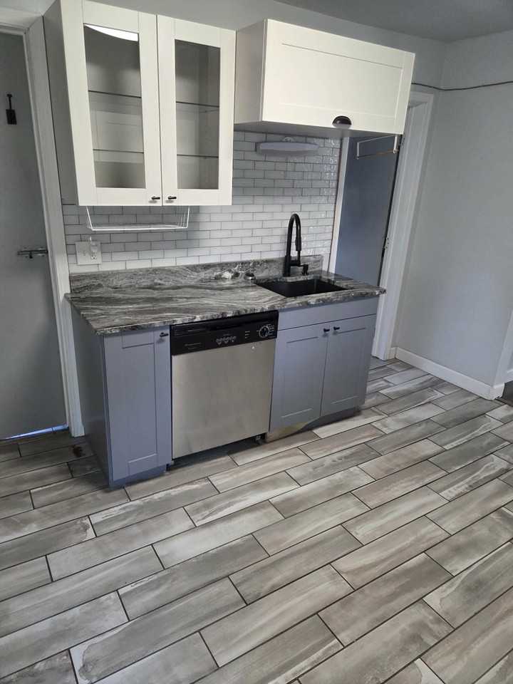 2736 Emerson Ave S #3 - Photo 3 of 15