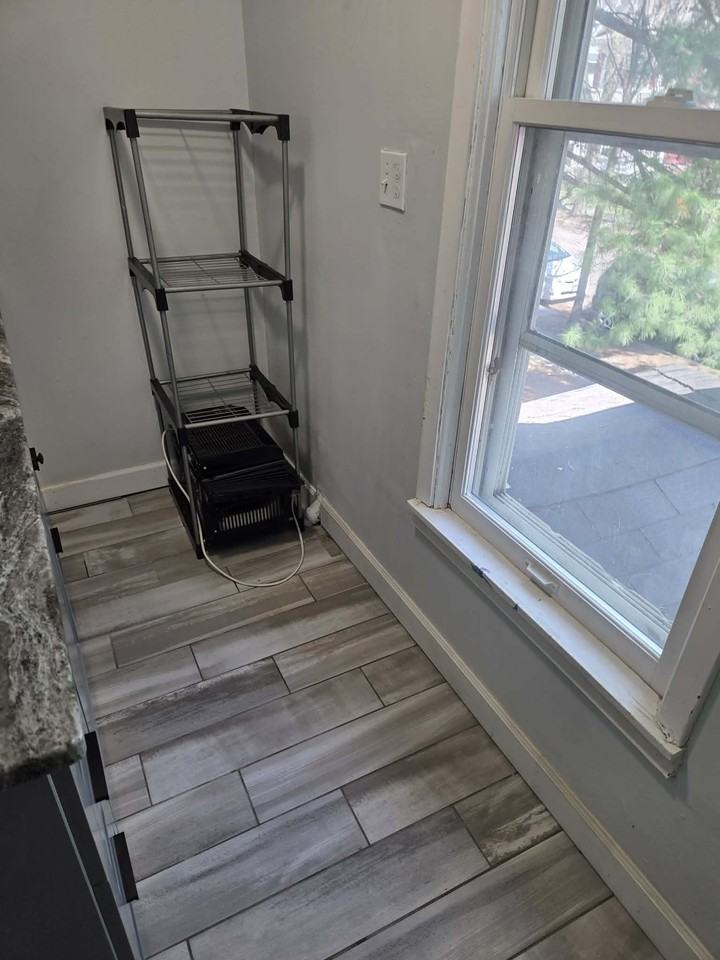 2736 Emerson Ave S #3 - Photo 5 of 15