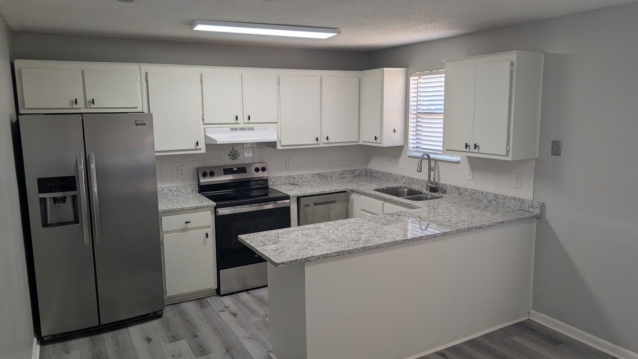 335 Timberidge Dr #1 - Photo 2 of 7