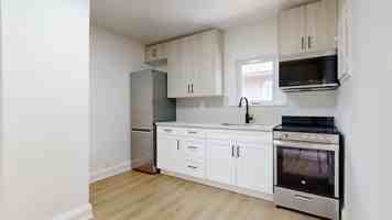 featured image of 1214 Avenue Rd