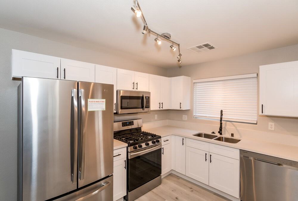 6002 Aripeka St - Photo 7 of 15