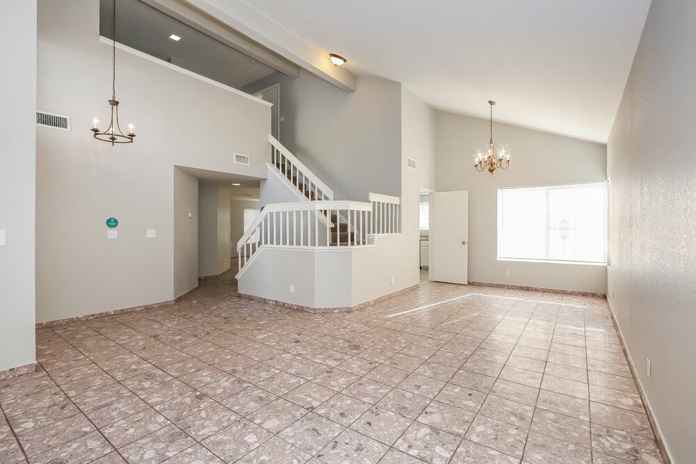 6769 Airdale Cir - Photo 7 of 17