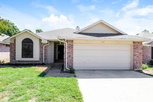 701 Park View Ave - Photo 1 of 1