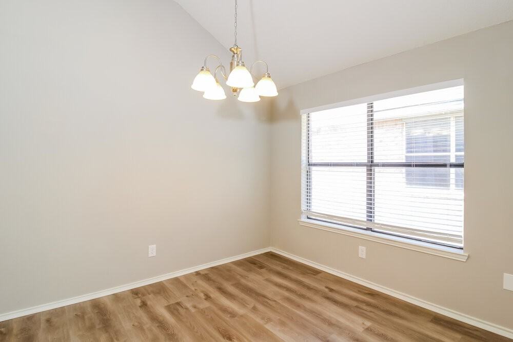 701 Park View Ave - Photo 7 of 16