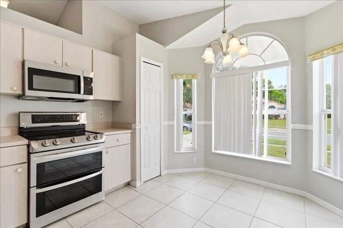 1537 Ridge Pointe Dr #1 - Photo 3 of 6