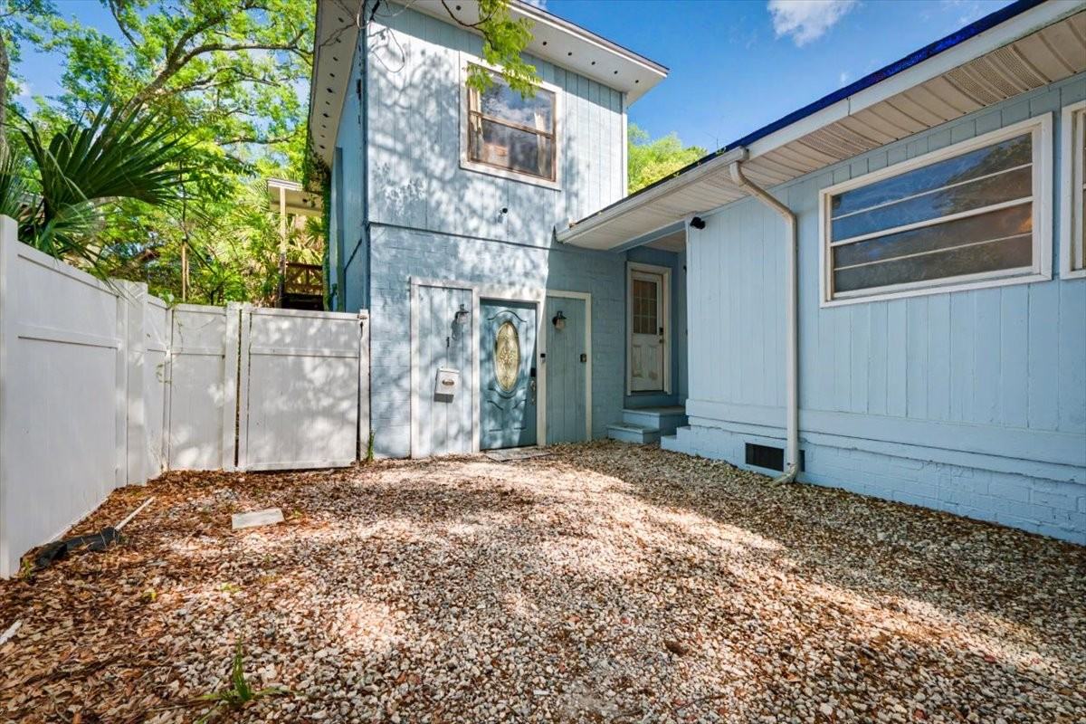 719 S Shores Rd #1 - Photo 6 of 50