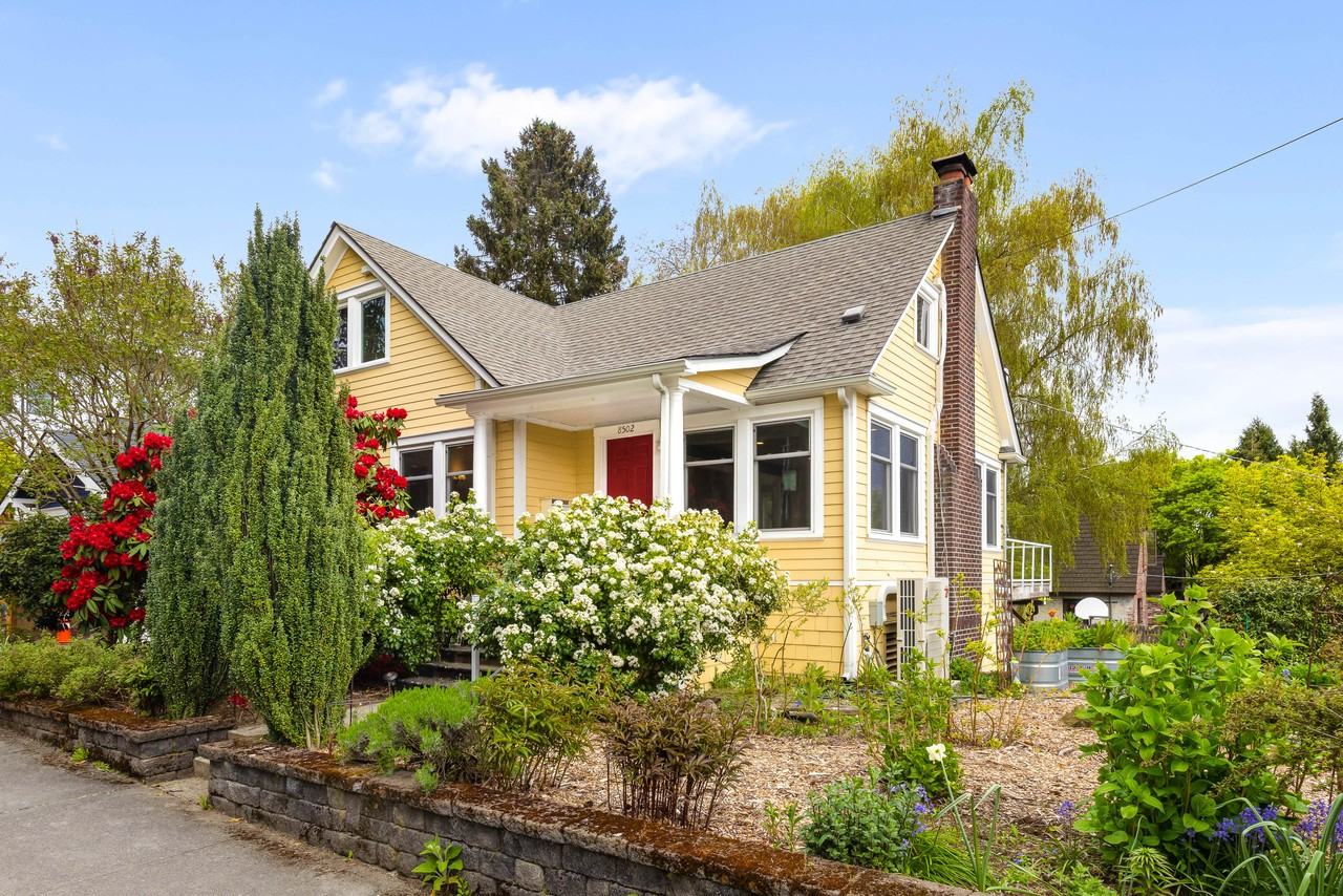 8502 15th Ave Ne #1 - Photo 2 of 35