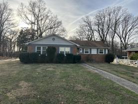 1601 Grovewood Dr #1 - Photo 1 of 1