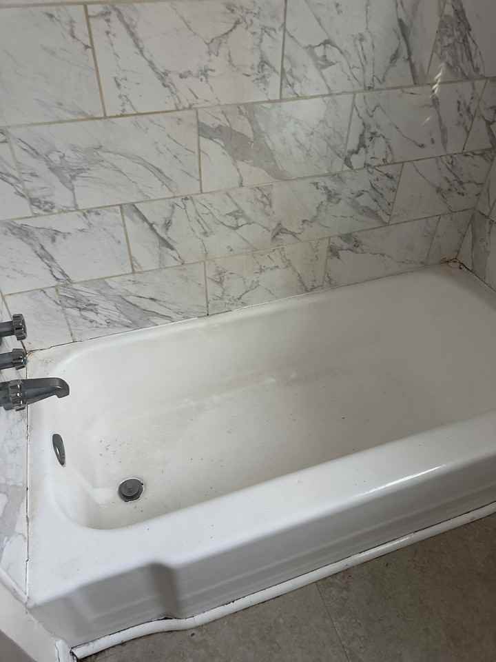 1601 Grovewood Dr #1 - Photo 4 of 14