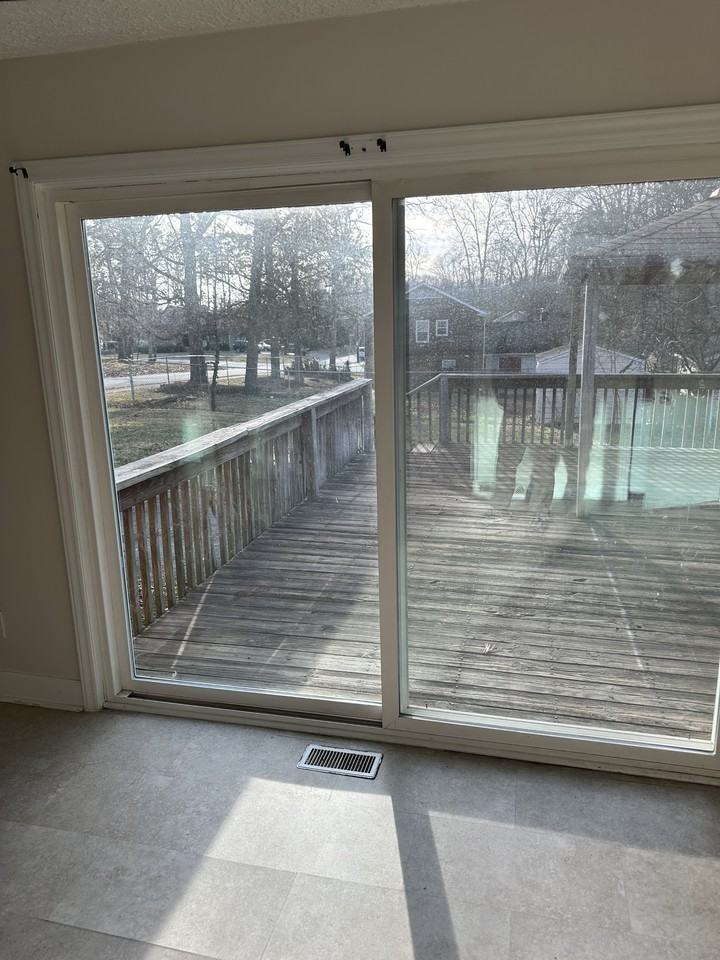 1601 Grovewood Dr #1 - Photo 7 of 14