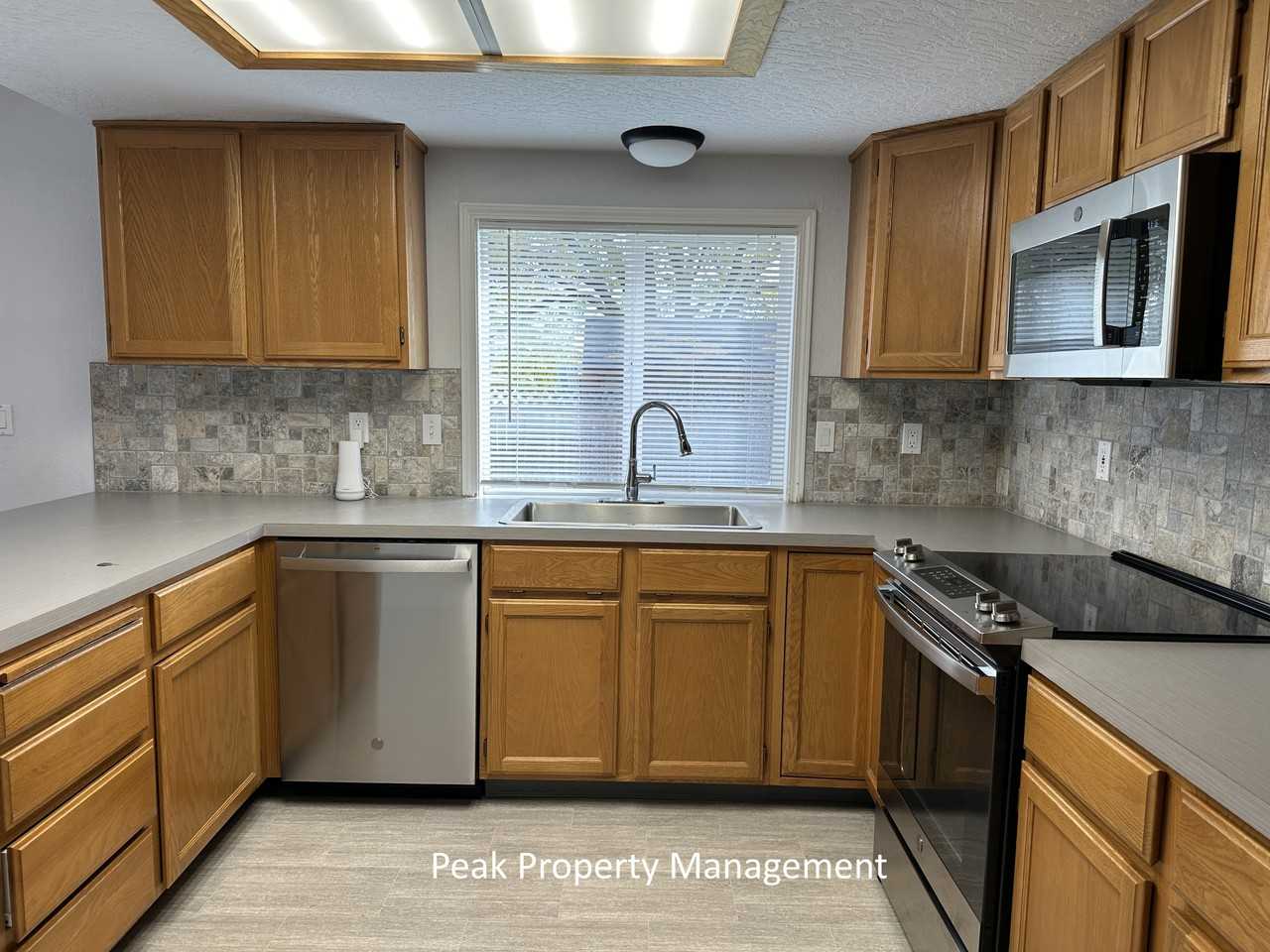 3009 Ray Ave #1 - Photo 7 of 20