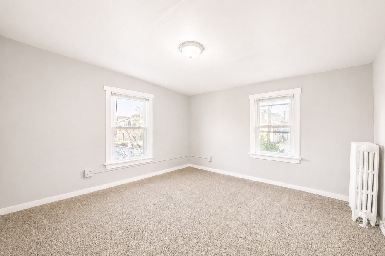 53 E Hancock St #2 - Photo 6 of 9