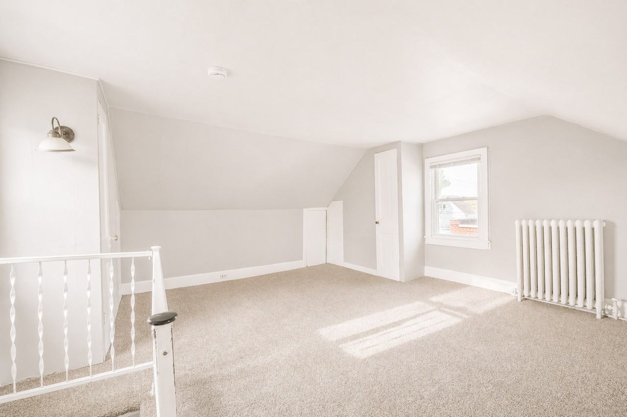 53 E Hancock St #2 - Photo 7 of 9