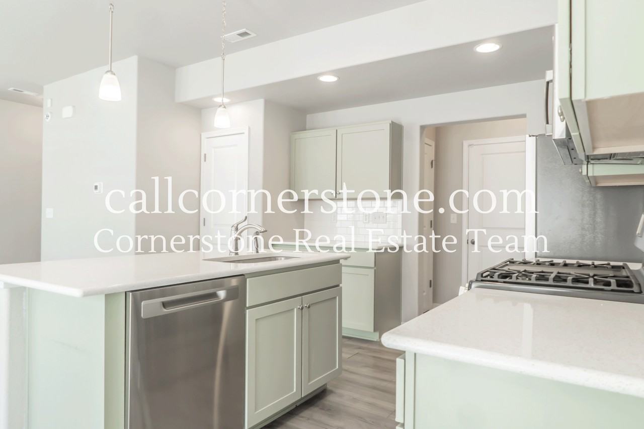 4215 Samaritan Loop #1 - Photo 3 of 20