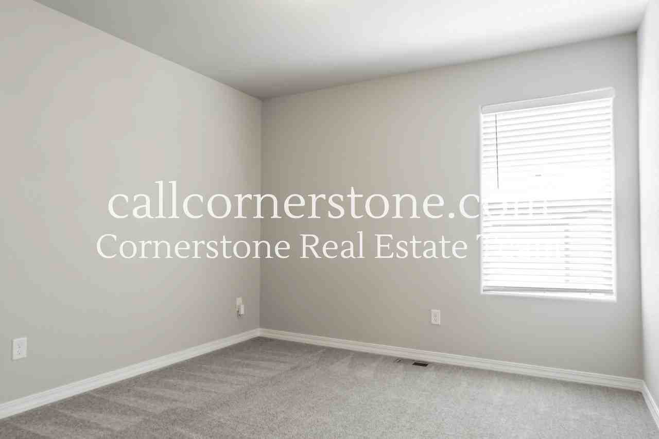 4215 Samaritan Loop #1 - Photo 6 of 20