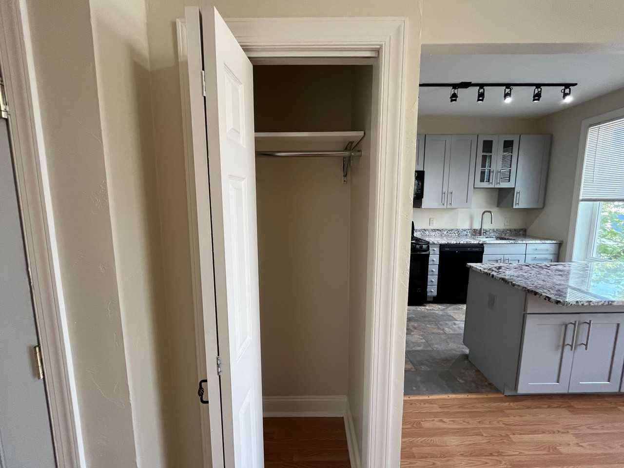 837 Highview St #2 - Photo 7 of 20