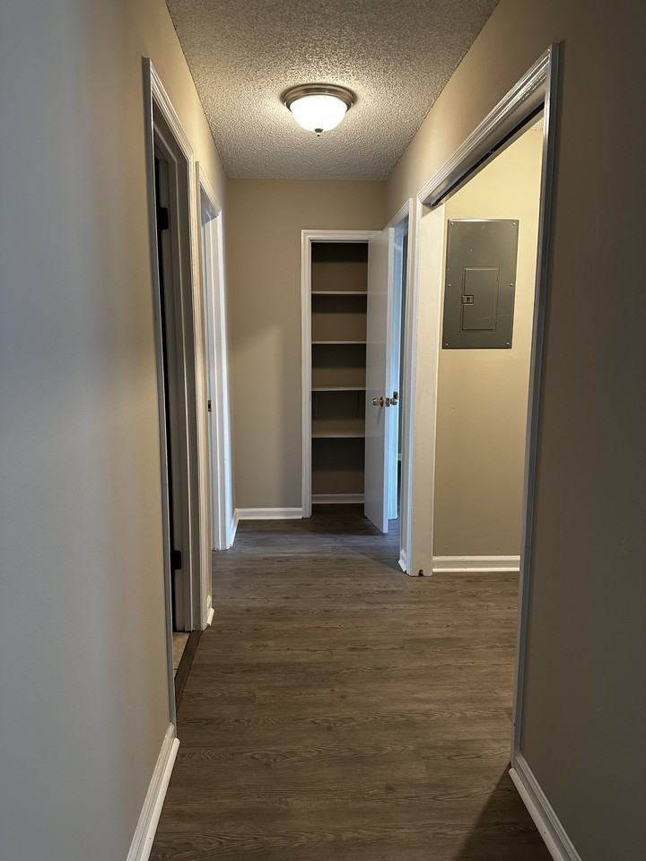 423 Prince Ave #1 - Photo 6 of 20