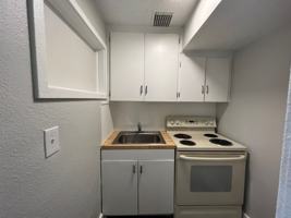 featured image of 1010 W Boone Ave