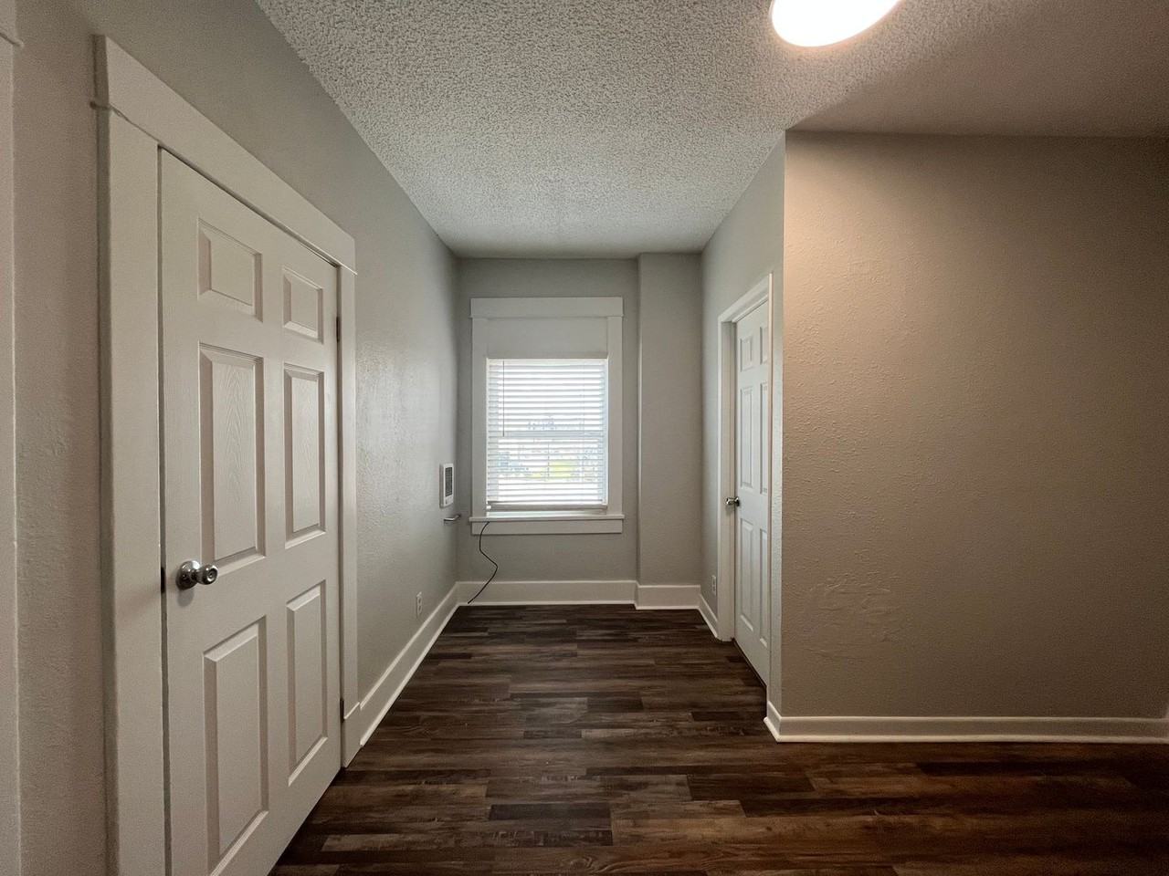 Lascelle Studio Suites - Photo 4 of 24