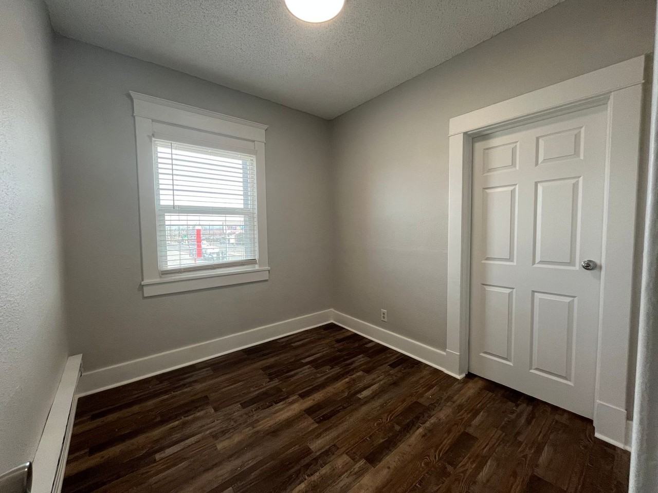 Lascelle Studio Suites - Photo 7 of 24
