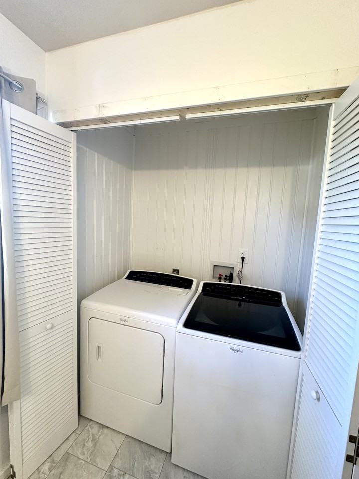 9385 Pine Tree Rd #1 - Photo 6 of 10