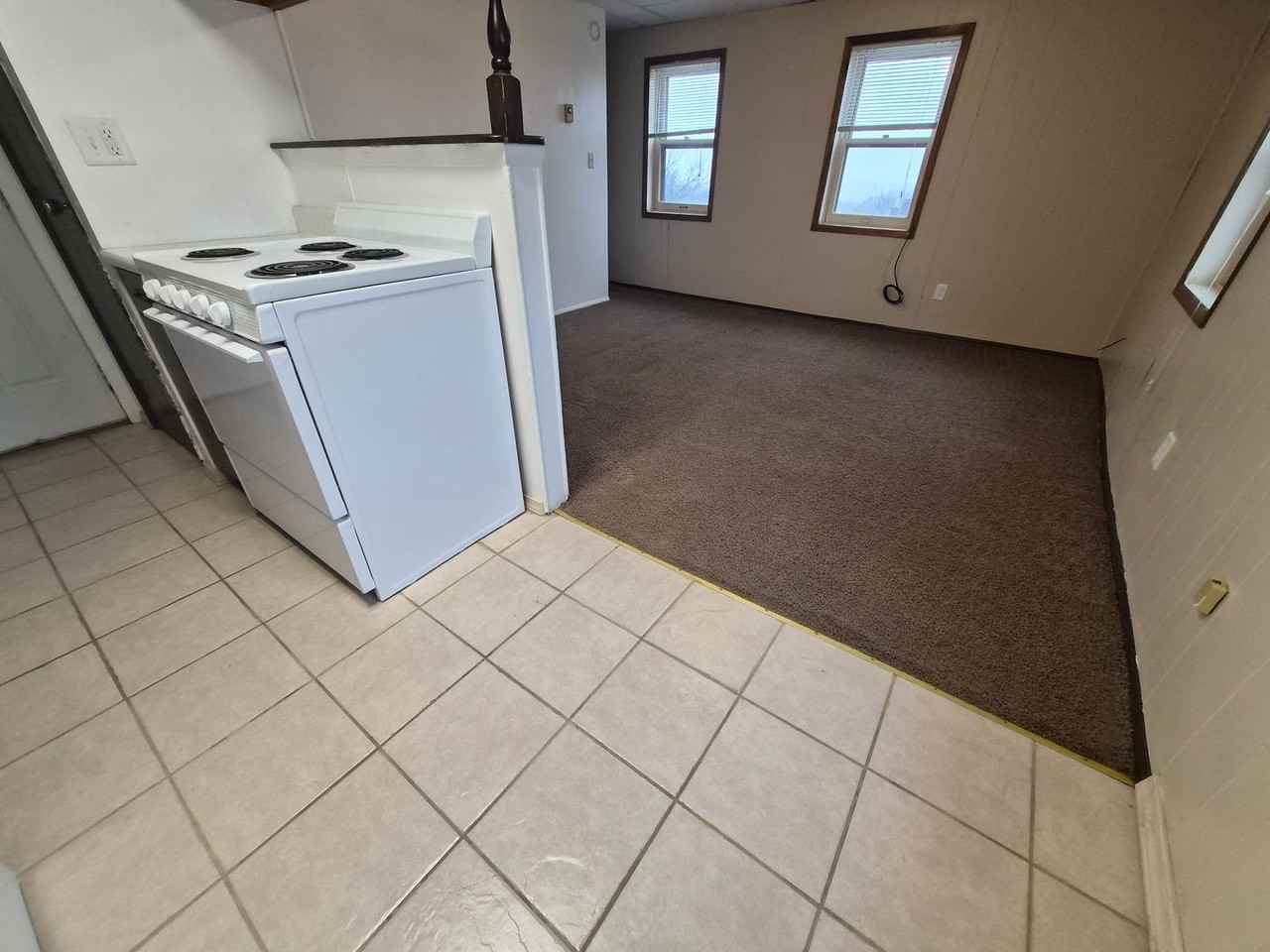 222 Adams Ave - Photo 7 of 14