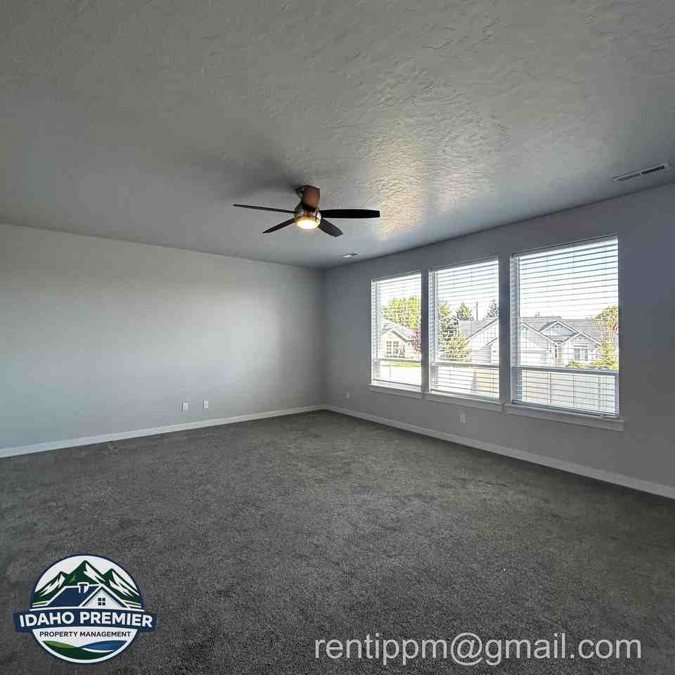 1340 W Brink St #1 - Photo 5 of 25