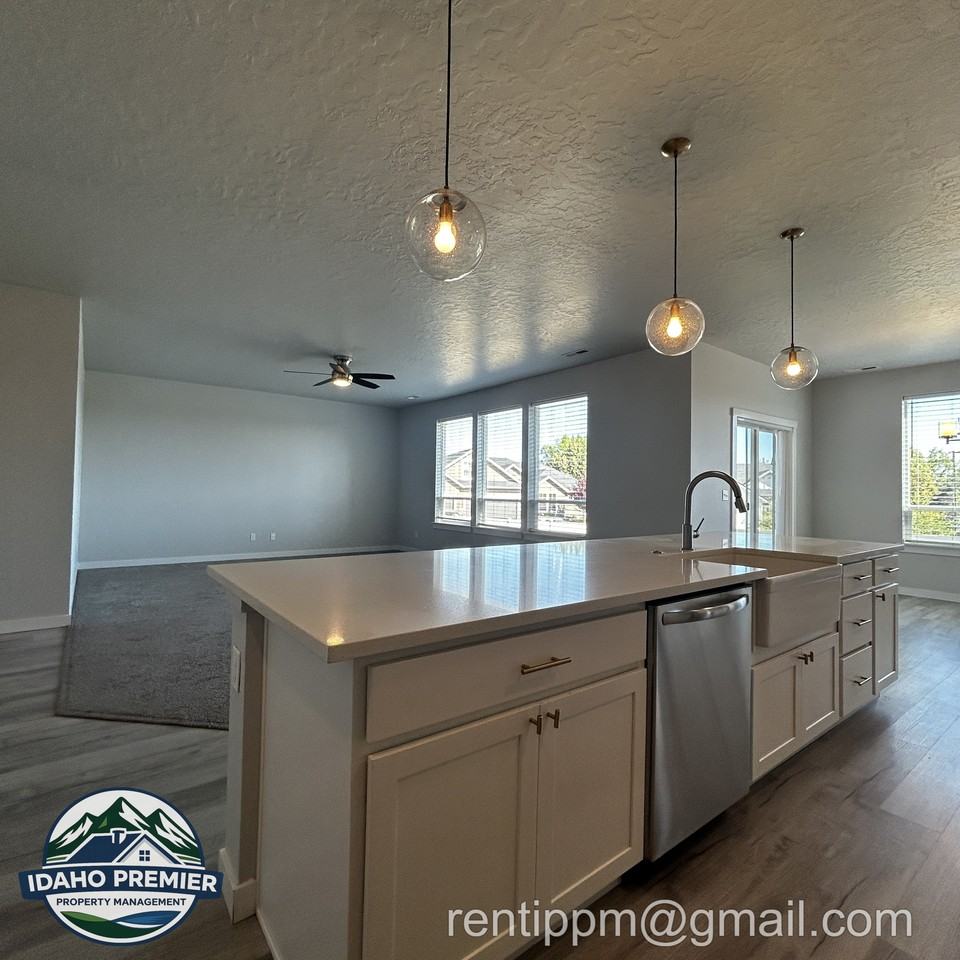 1340 W Brink St #1 - Photo 6 of 25