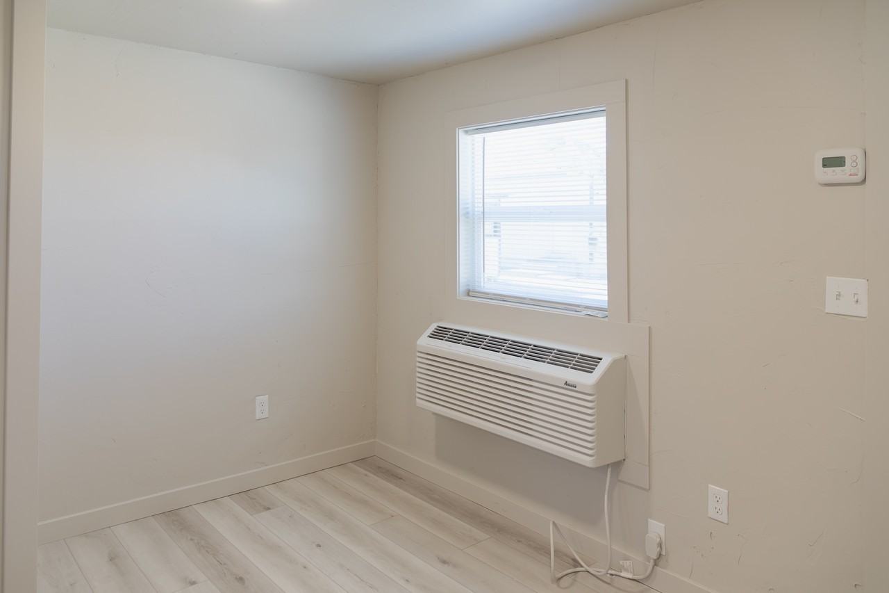 425 Se 2nd St #425-2 - Photo 4 of 13