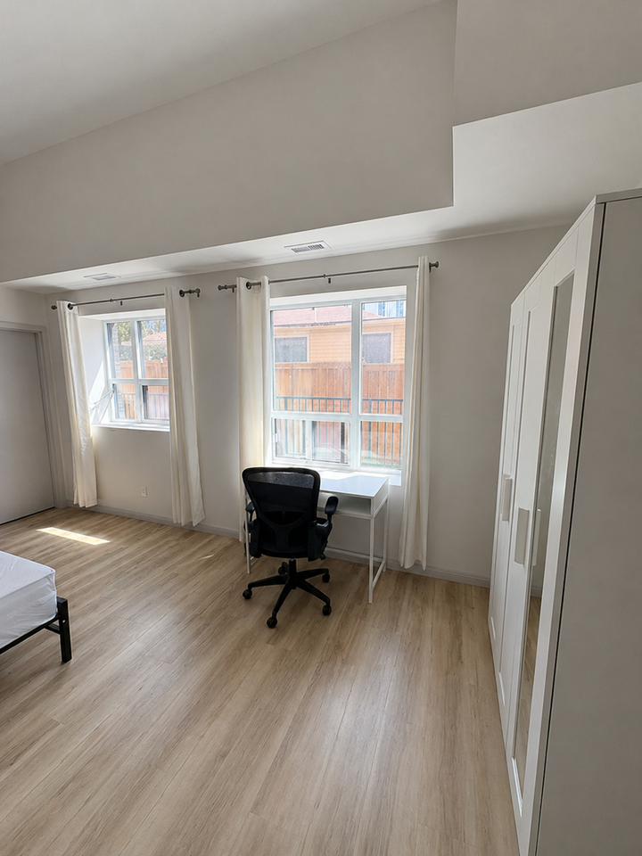 269 Sunview St #101 - Photo 5 of 13