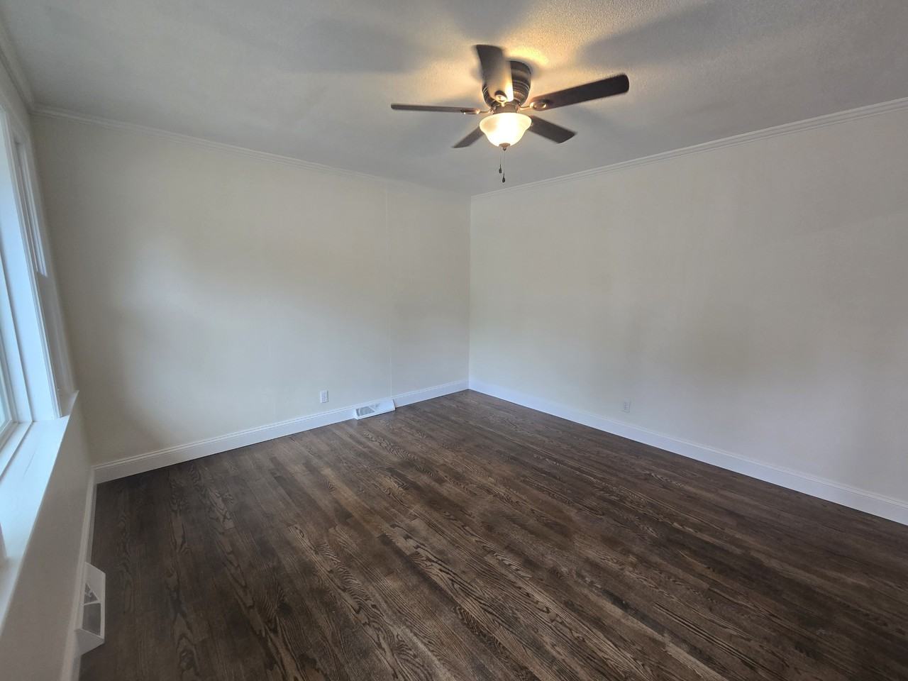 605 Cherokee St #1 - Photo 2 of 10