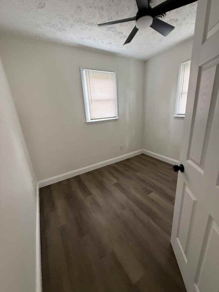 501 Lincoln St #1 - Photo 4 of 8