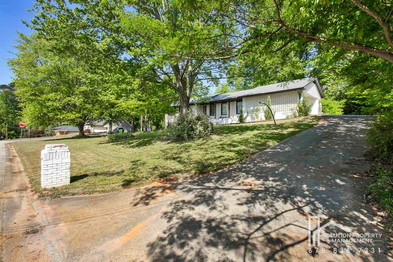 1870 Gherry Dr #1 - Photo 2 of 29