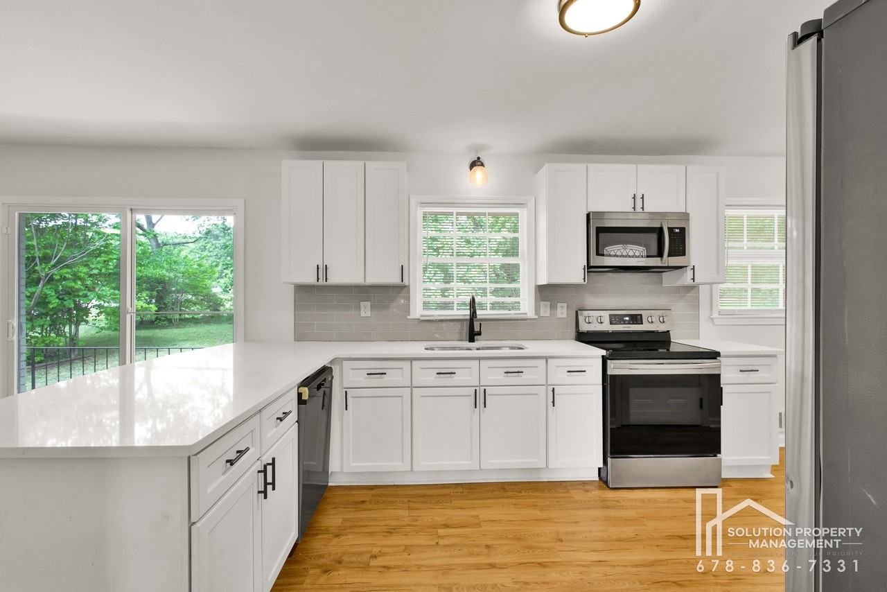 1870 Gherry Dr #1 - Photo 6 of 29