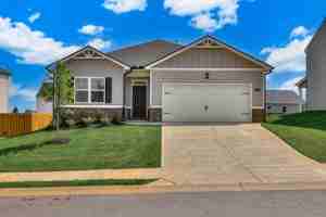 featured image of 1253 Birch Cir #1