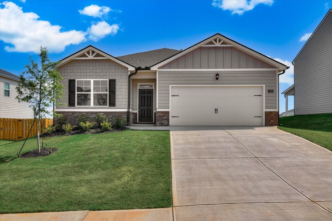 1253 Birch Cir #1 - Photo 2 of 42