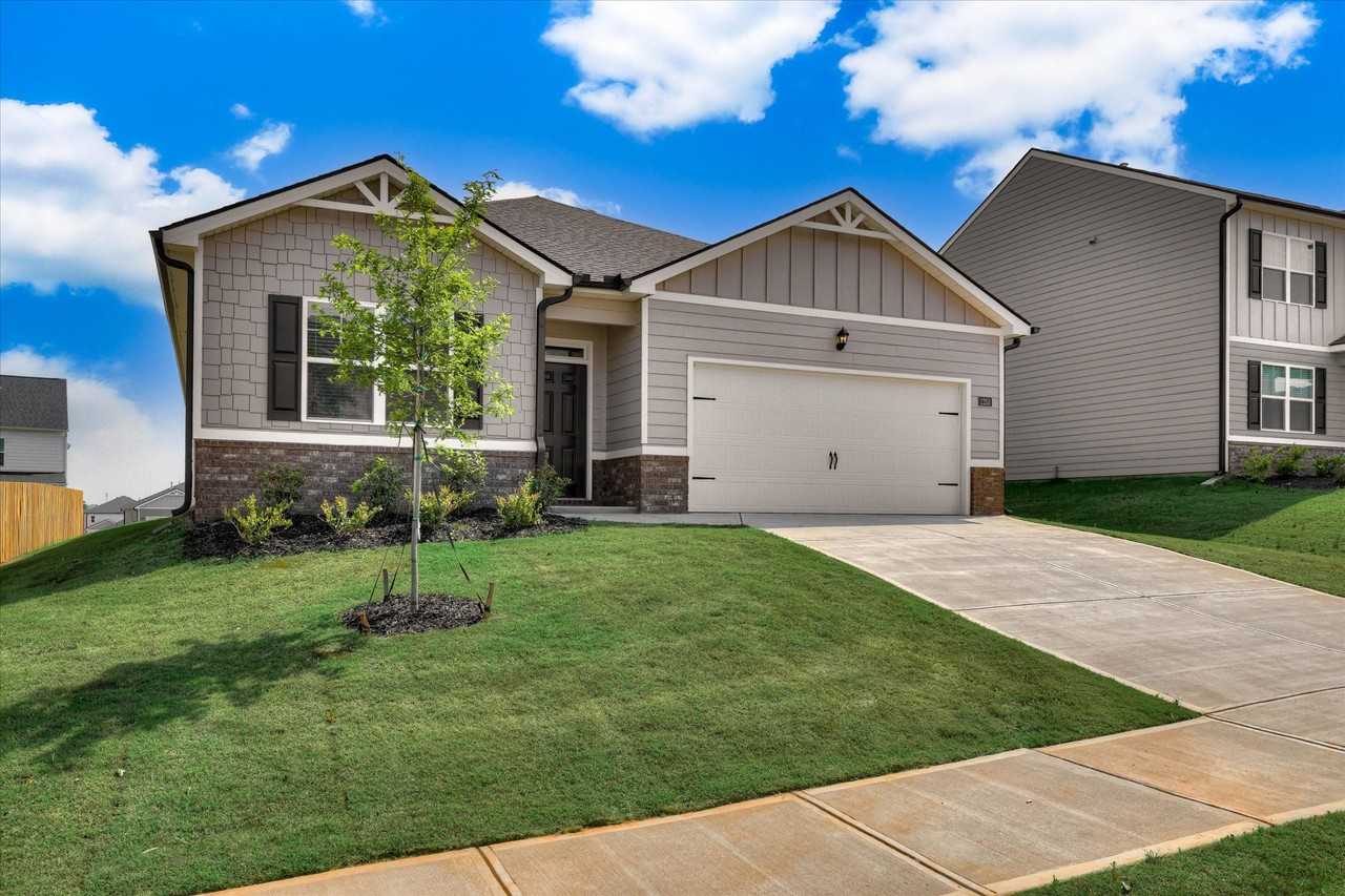 1253 Birch Cir #1 - Photo 4 of 42