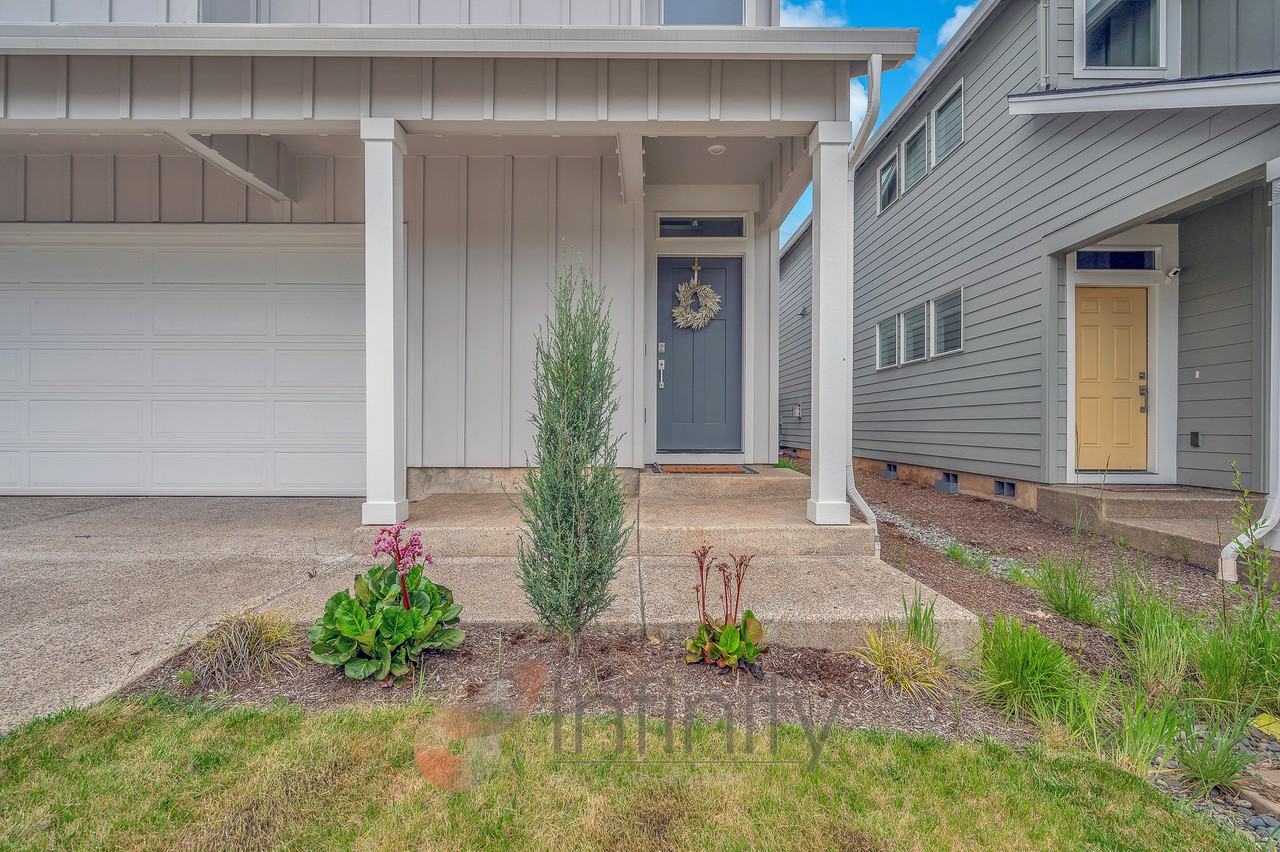 8943 Sw Vermillion Dr #1 - Photo 2 of 50