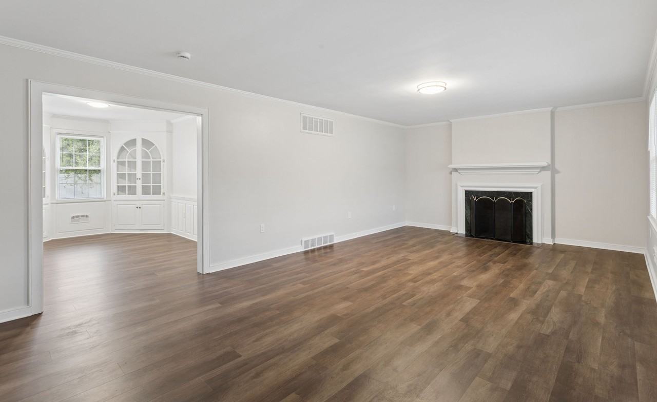 127 Bell Ave #1 - Photo 3 of 30