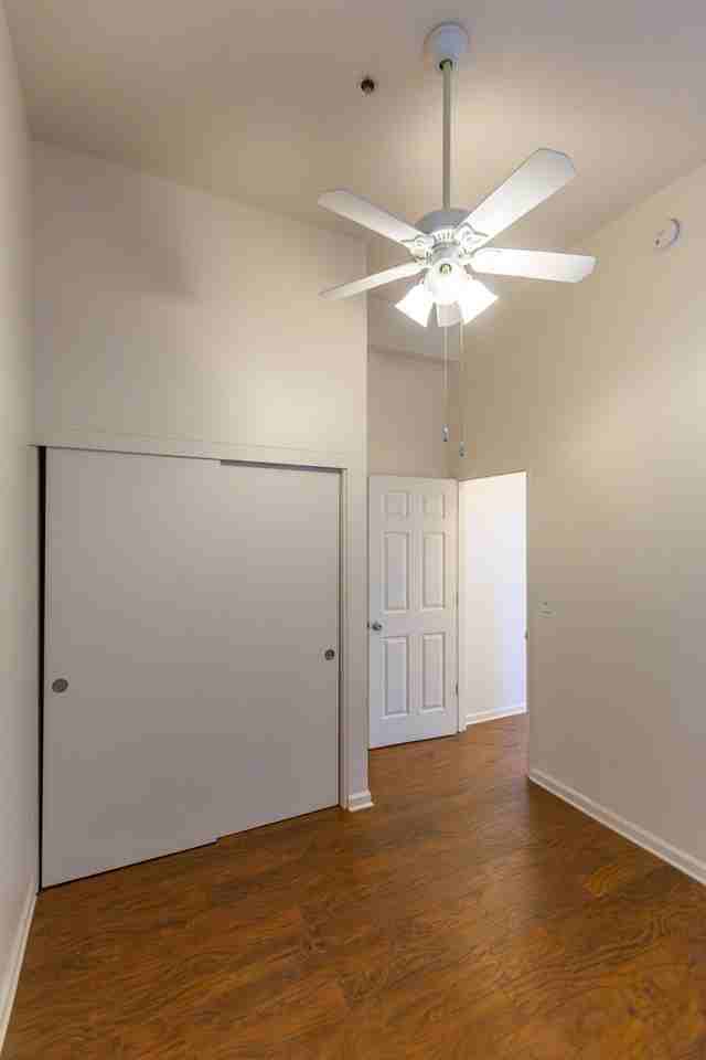 The Commodore Apartments - Photo 5 of 27