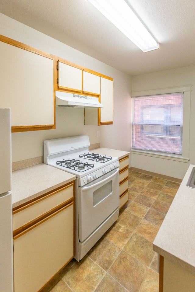 The Winston Apartments - Photo 4 of 9