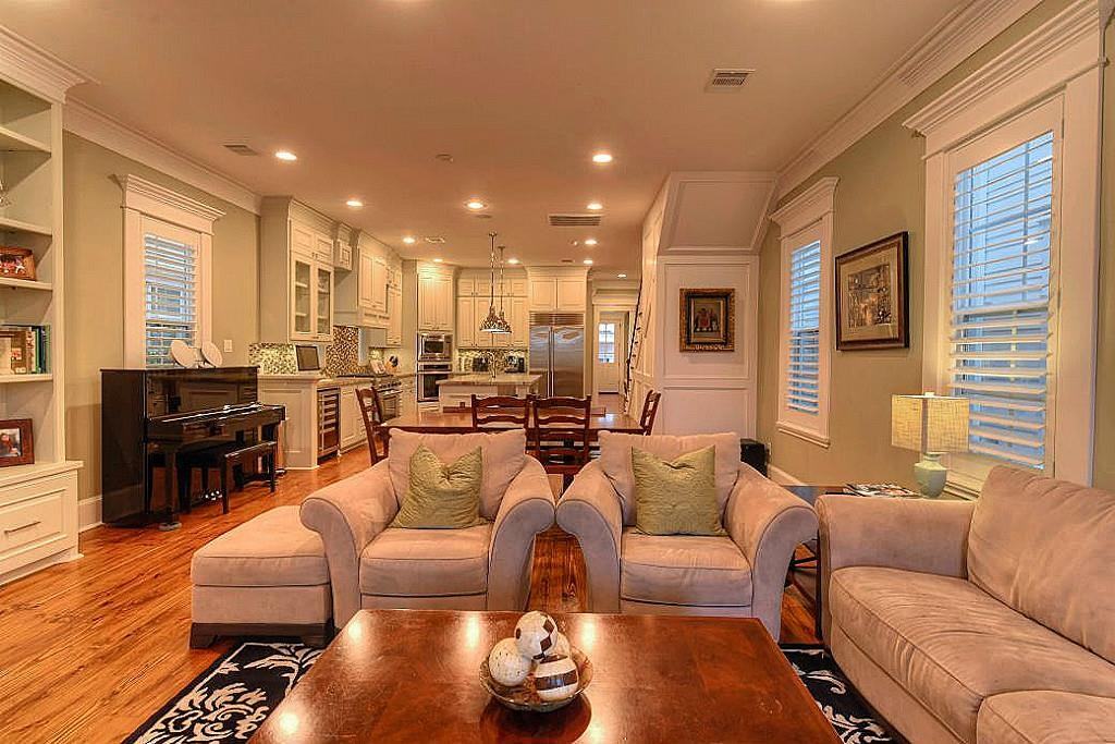 51 Southern Coast Dr - Photo 3 of 32