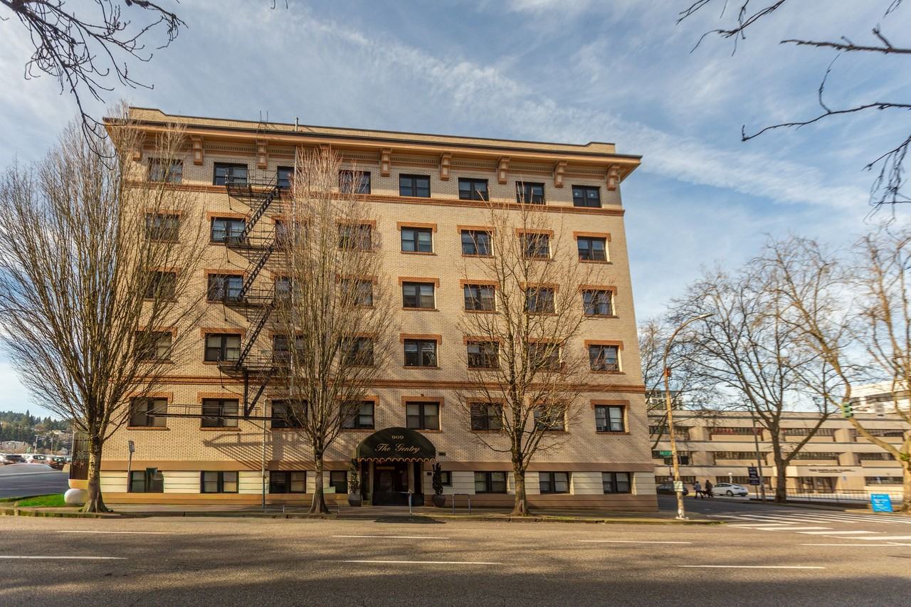 The Gentry Apartments - Photo 4 of 18