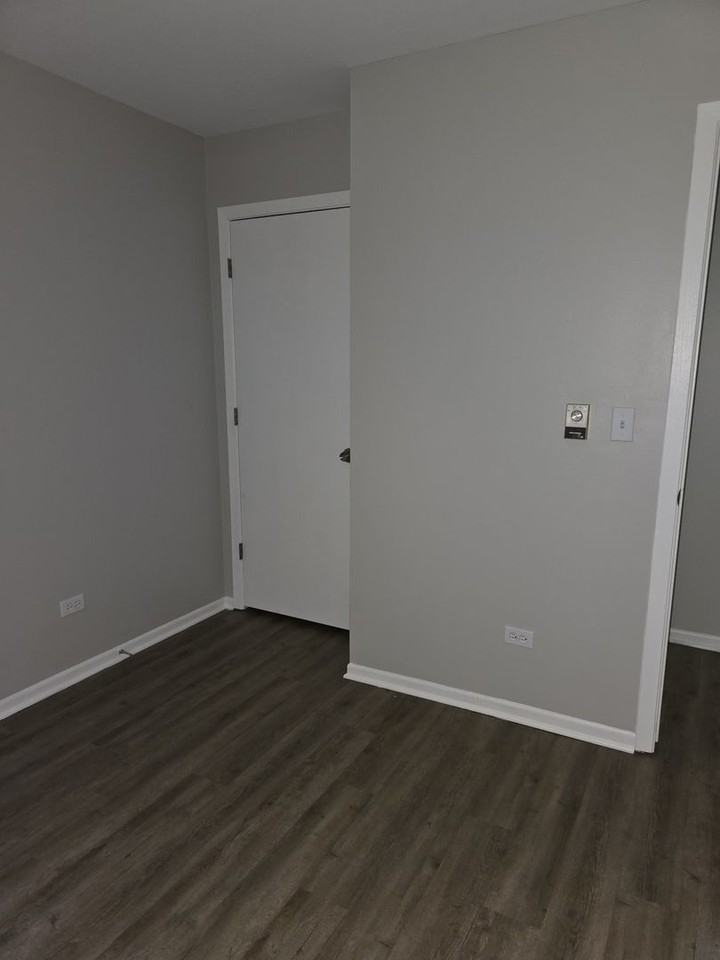 Wauconda Apartments LLC - Photo 7 of 35
