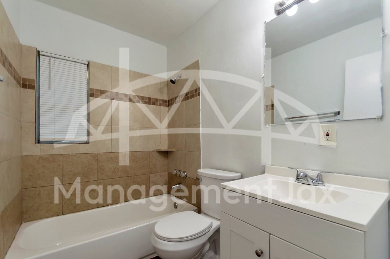 2534 Aubrey Ave #1 - Photo 6 of 16