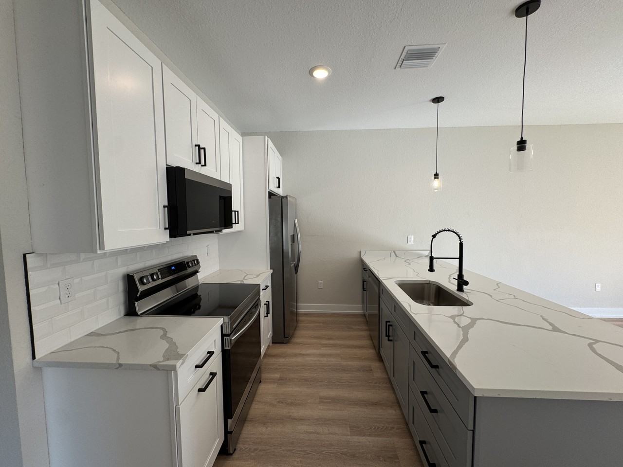 2022 Dorion St #1 - Photo 4 of 17