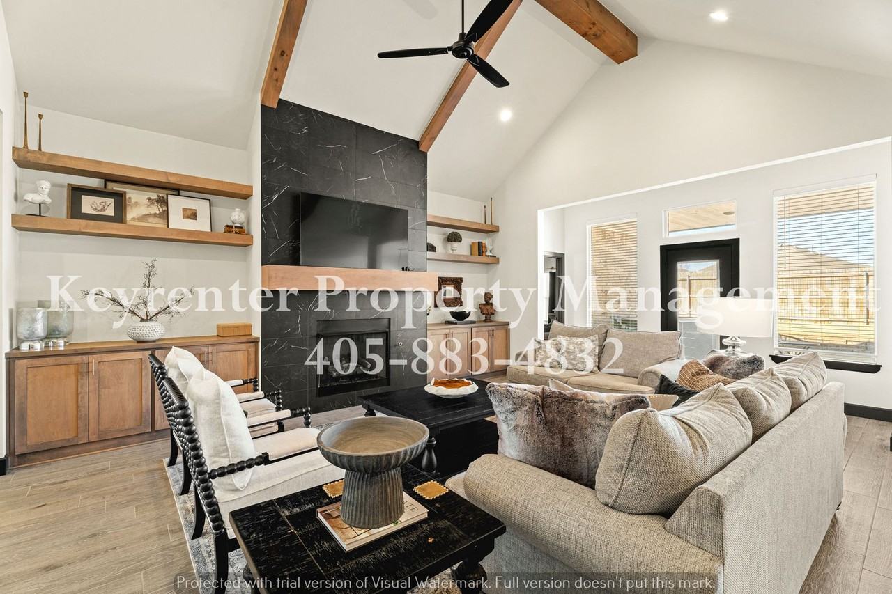 2805 Crystal Creek Dr - Photo 3 of 12