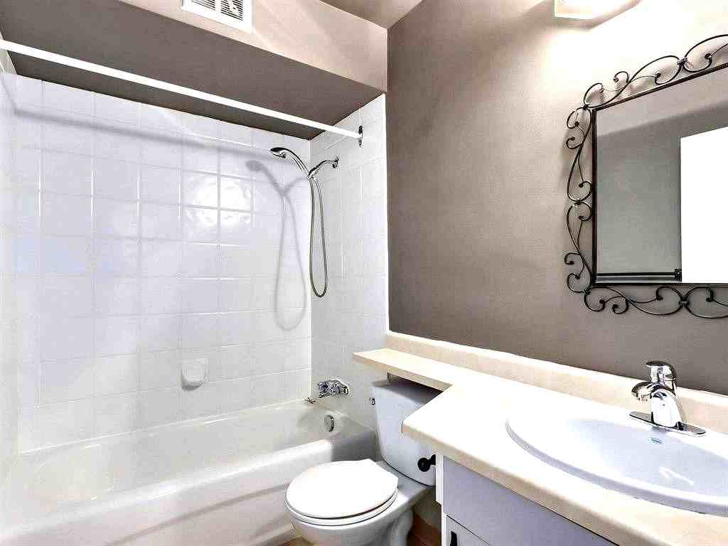 711 East 6th Avenue #3 - Photo 6 of 16